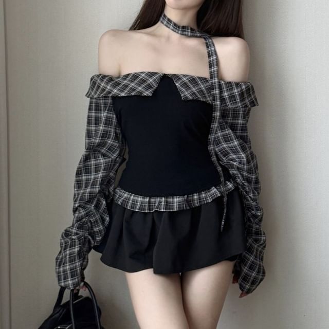 Sisyphi-Long Sleeve Off-the-Shoulder Plaid Panel Crop Top