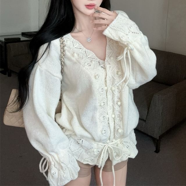 Sisyphi-Long-Sleeve V-Neck Frill Trim Top