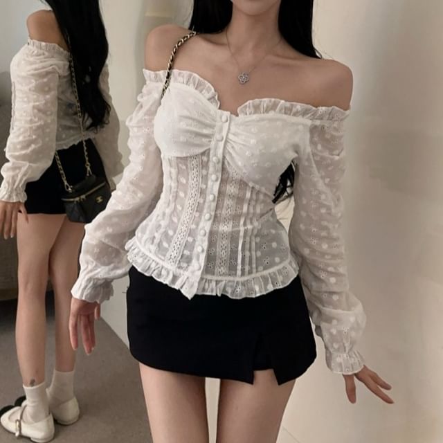 Sisyphi-Long-Sleeve V-Neck Plain Lace Blouse