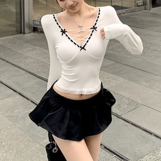 Sisyphi-Long-Sleeve V-Neck Plain Lace Up Top