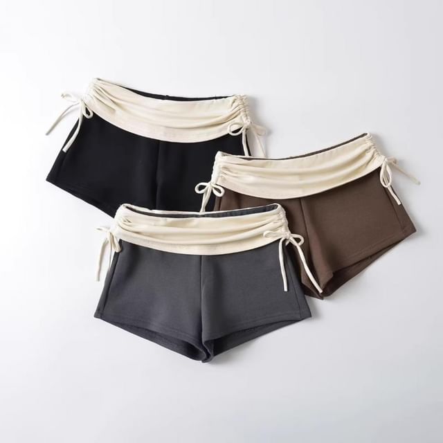 Sisyphi-Low Rise Overlay Hot Pants