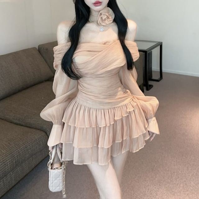 Sisyphi-Puff-Sleeve Off Shoulder Ruffle Plain Mini Dress