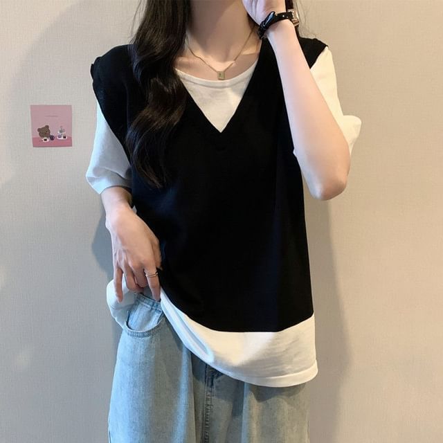 Sisyphi-Short-Sleeve Crew Neck Mock Two Piece Tee