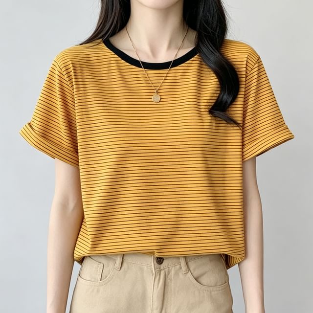 Sisyphi-Short-Sleeve Round Neck Striped Tee