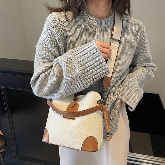 Skyglow-Buckle Panel Crossbody Bucket Bag