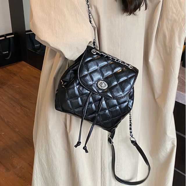 Skyglow-Chain Strap Quilted Faux Leather Multiway Backpack