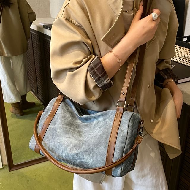 Skyglow-Faux Leather Plain Crossbody Bag