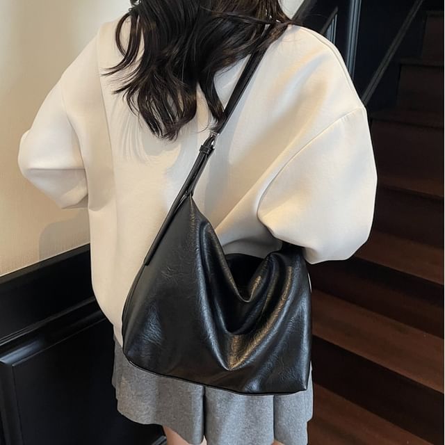 Skyglow-Faux Leather Plain Shoulder Bag