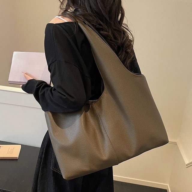 Skyglow-Faux Leather Plain Shoulder Bag