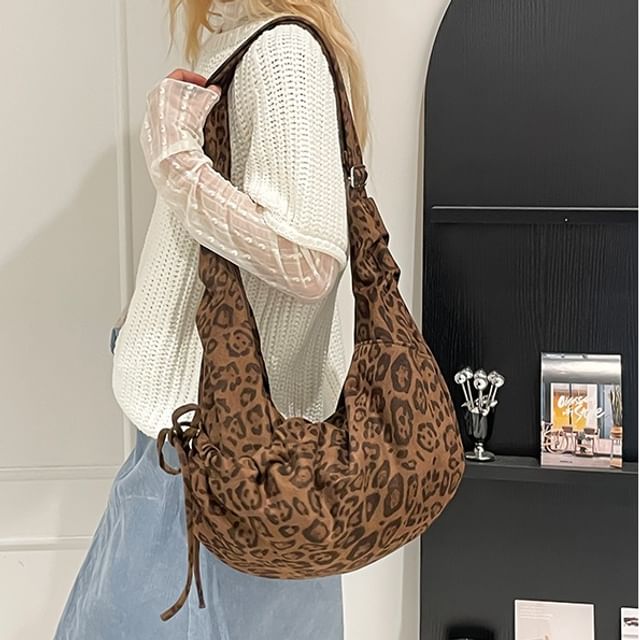 Skyglow-Leopard Patterned Drawstring Crossbody Bag