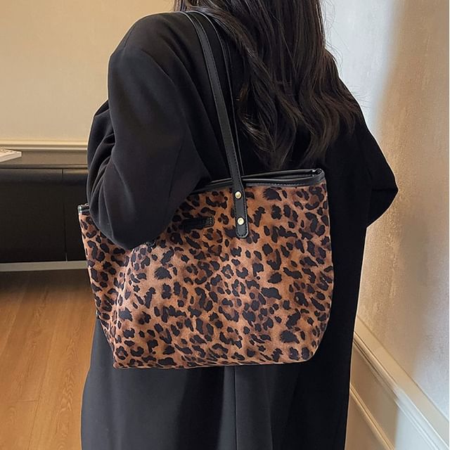 Skyglow-Leopard Print Tote Bag