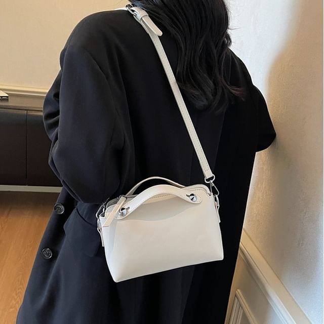 Skyglow-Plain Faux Leather Shoulder Bag