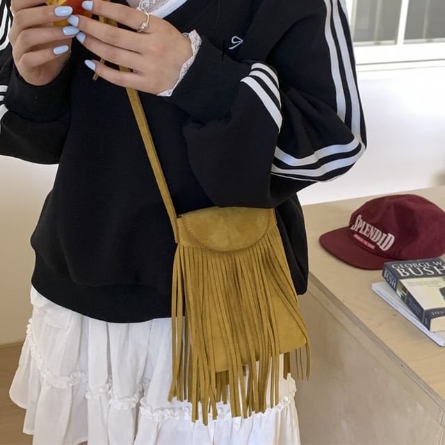 Skyglow-Plain Fringed Flap Crossbody Bag