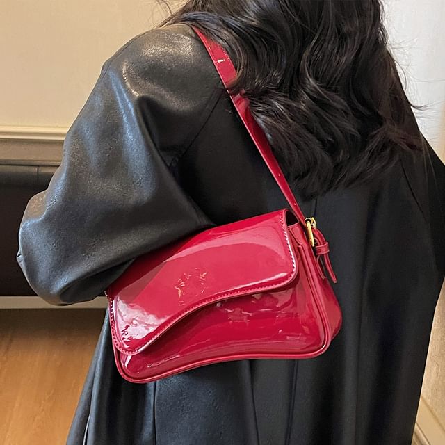 Skyglow-Plain Patent Leather Flap Shoulder Bag