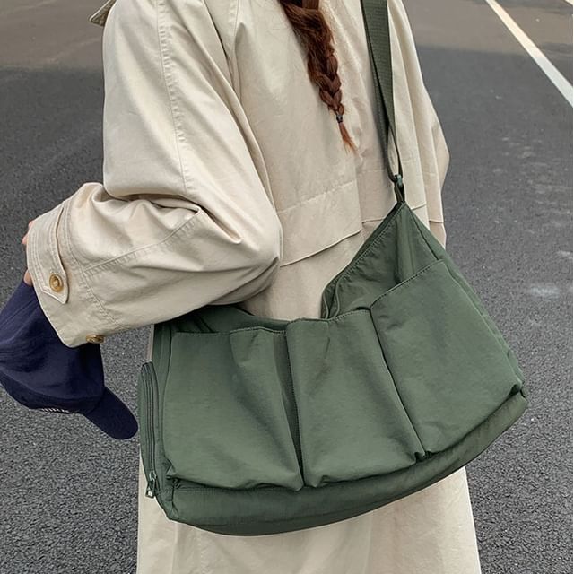 Skyglow-Plain Zip Shoulder Bag