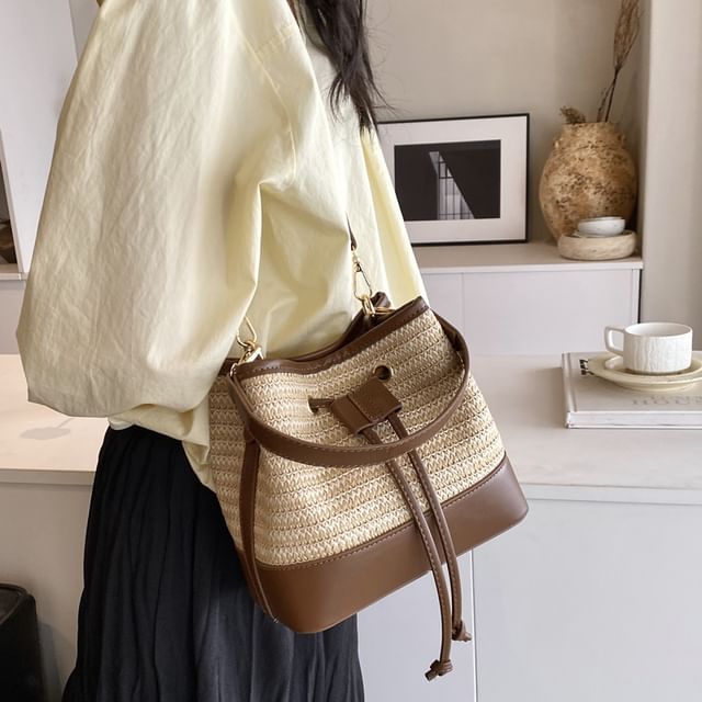 Skyglow-Straw Drawstring Crossbody Bag