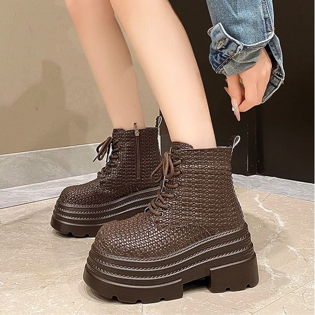Sleeko-Platform Lace Up Short Boots