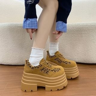 Sleeko-Platform Leopard Patterned Panel Faux Suede Lace Up Shoes