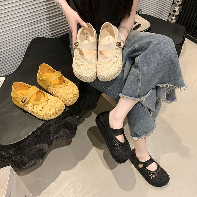 Sleeko-Platform Panel Crochet Mary Jane Shoes