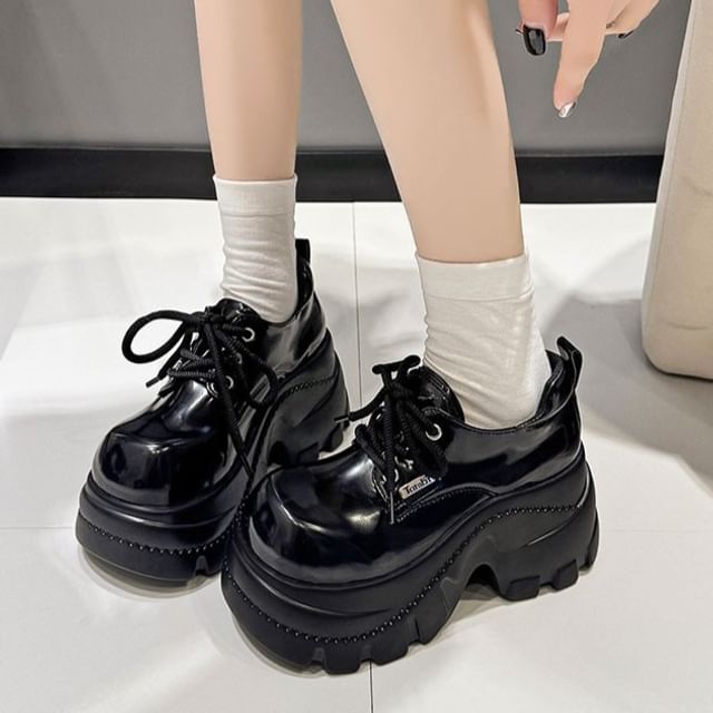 Sleeko-Platform Panel Lace Up Shoes