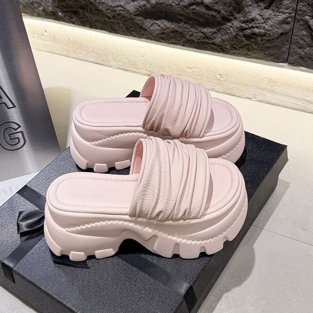 Sleeko-Platform Plain Ruched Faux Leather Slide Sandals