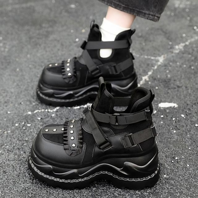 Sleeko-Platform Studded Ruffle Panel Buckled Short Boots