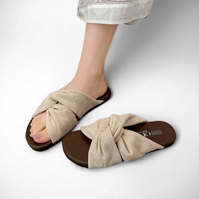 Sleeko-Ruched Slide Sandals