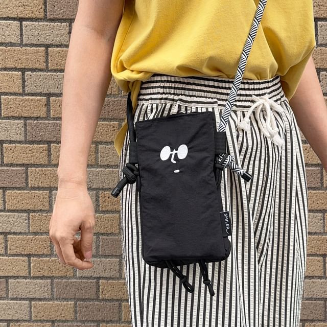 SMILER-Sling Buddy Crossbody Bag Black