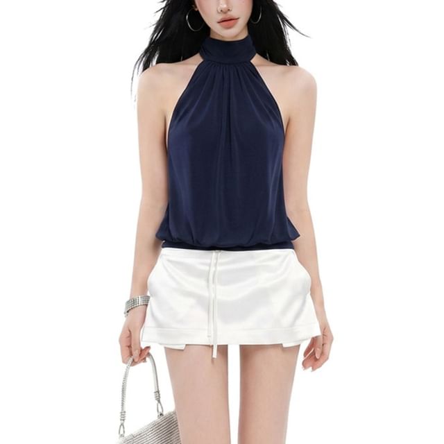 SPUCIKLEI-Halter Neck Plain Crop Top