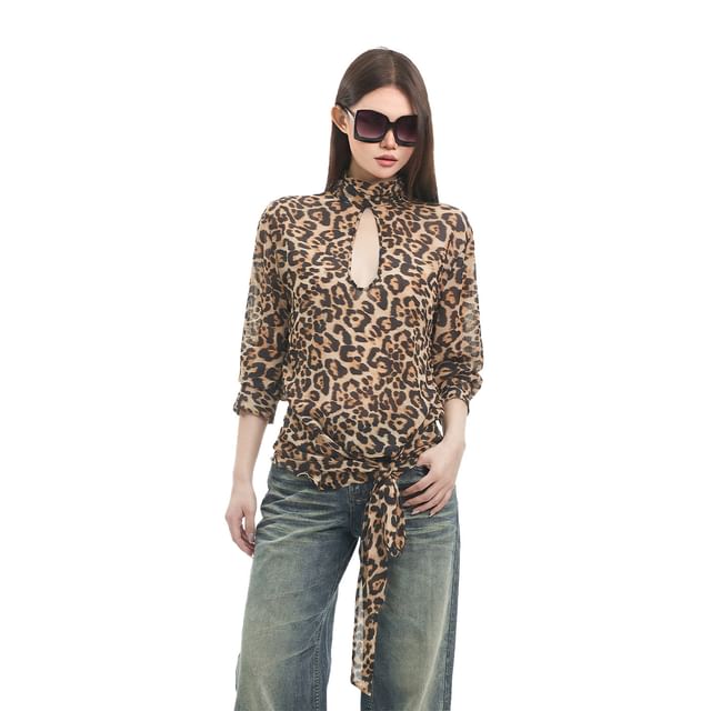 SPUCIKLEI-Long-Sleeve Cutout Leopard Print Top