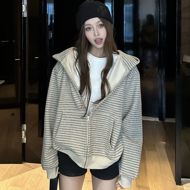 Strawolf-Striped Zip Hoodie