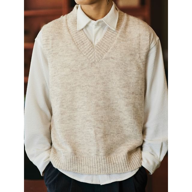 StreetDaily-V-Neck Plain Sweater Vest