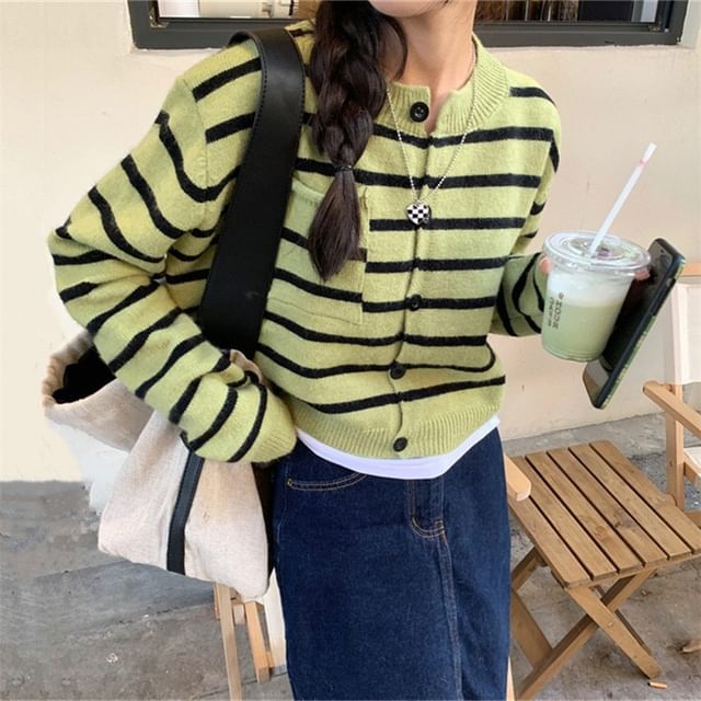 Striinkie-Crew Neck Striped Button-Up Crop Cardigan