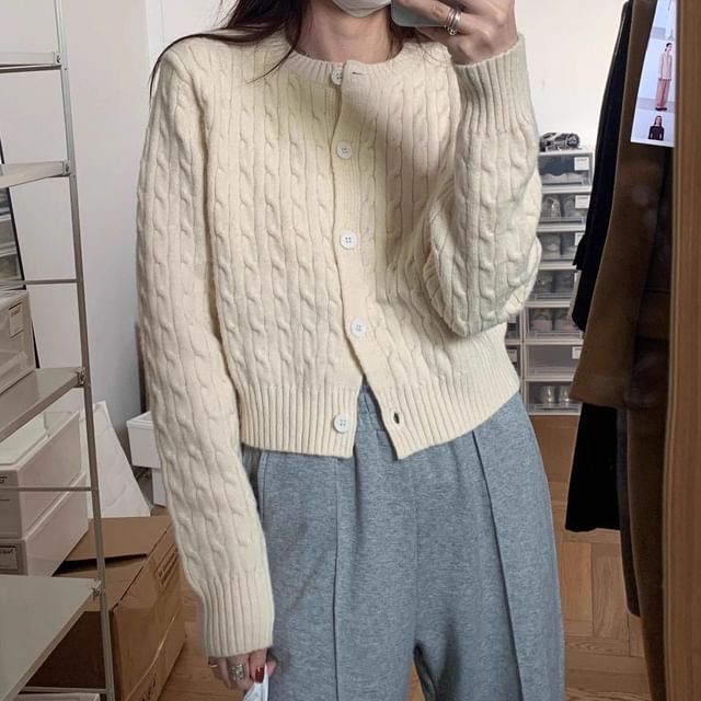 Striinkie-Round Neck Plain Cable Knit Cardigan