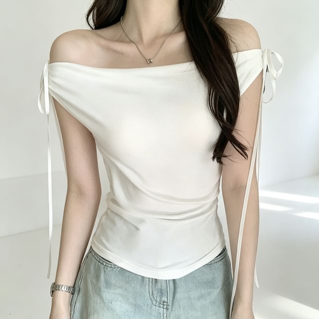 Striinkie-Sleeveless Off Shoulder Plain Tie-Up Top