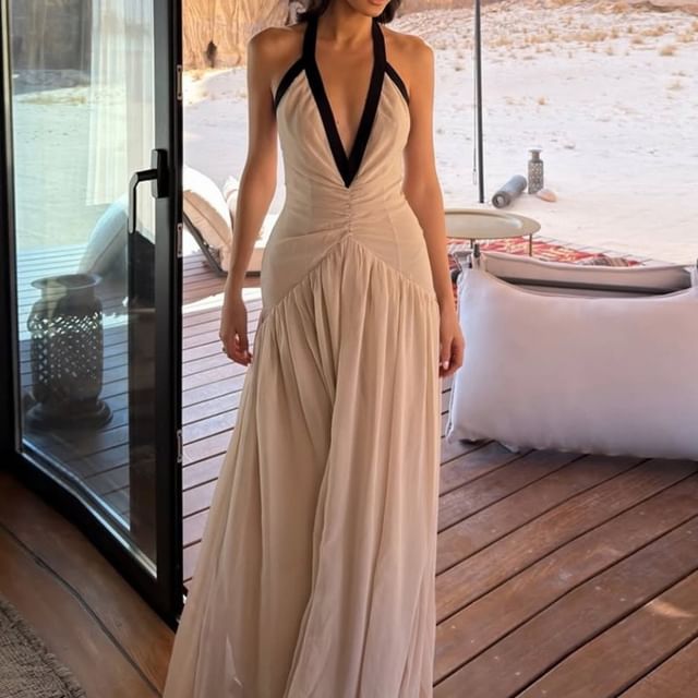 Sugarcoat-Halter Neck Two Tone Maxi A-Line Dress