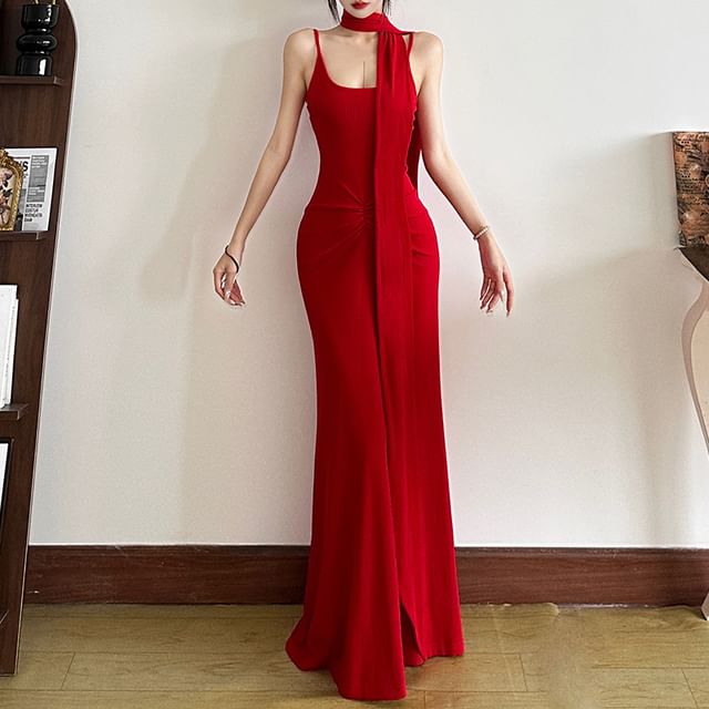 where to buy a semi formal dress near me Scoop Neck, Open Back, Asymmetric Hem With Slit Detail Fit And Flare M –  John Paul Ataker main image 0