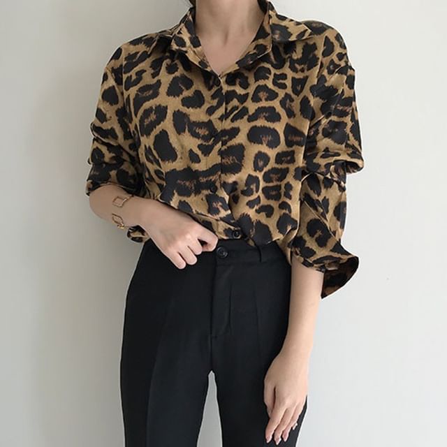 Supernova-Long Sleeve Collared Leopard Print Shirt