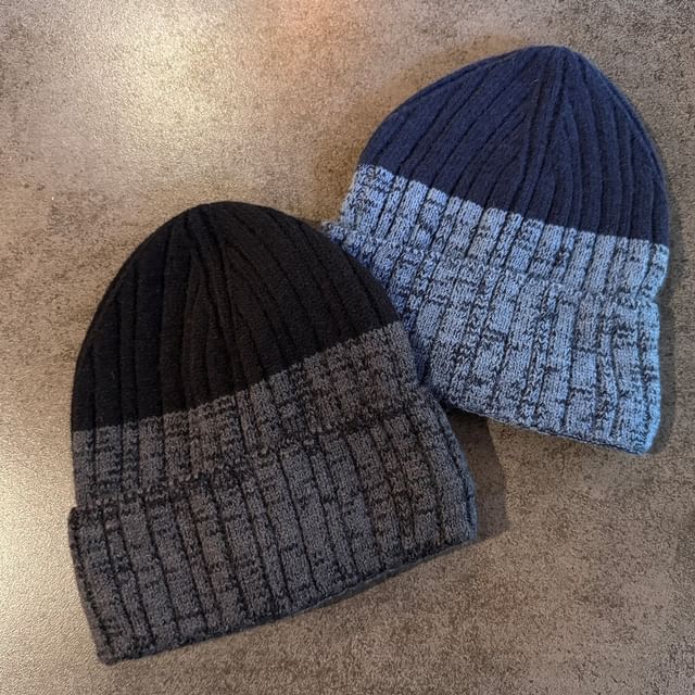 TAAK-Two-Tone Knit Beanie
