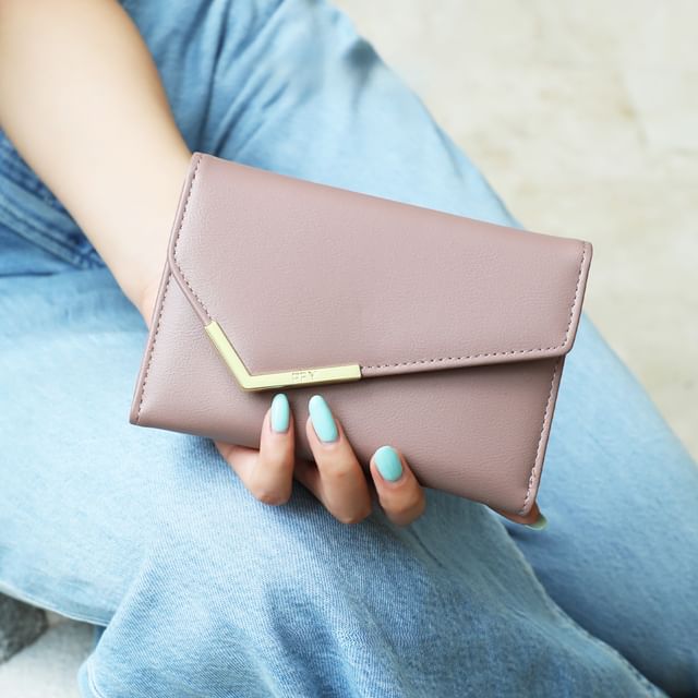 tablarosa-Faux Leather Trifold Wallet