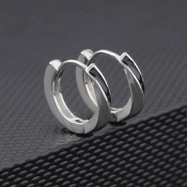 Tinseltown-Twisted Huggie Earring