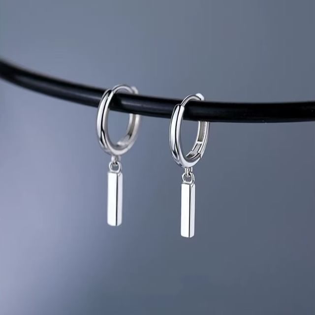 Toinianimos-Sterling Silver Bar Drop Huggie Earring