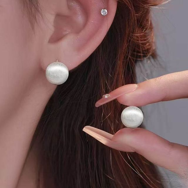 Toinianimos-Sterling Silver Faux Pearl Stud Earring