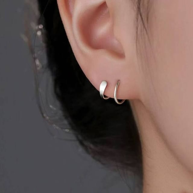 Toinianimos-Sterling Silver Hoop Earring