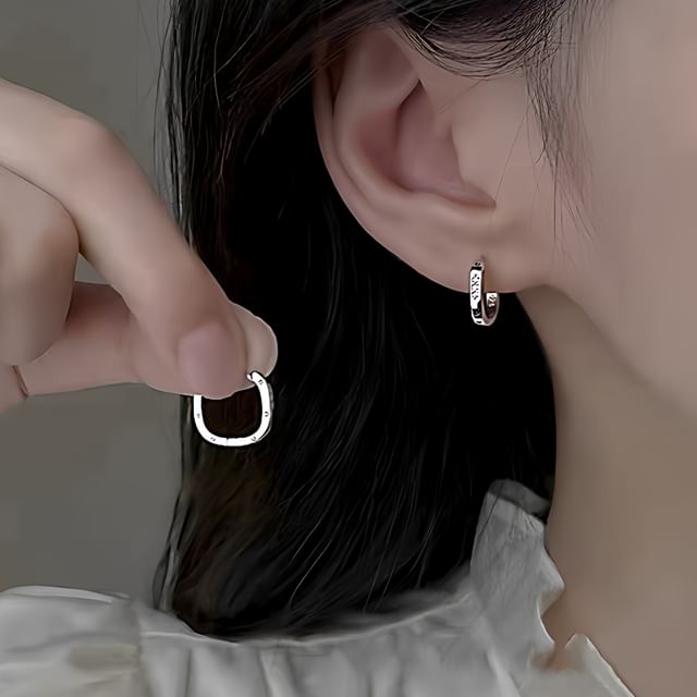 Toinianimos-Sterling Silver Rhinestone Huggie Earring