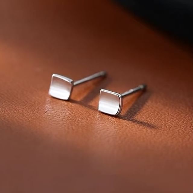 Toinianimos-Sterling Silver Square Ear Stud
