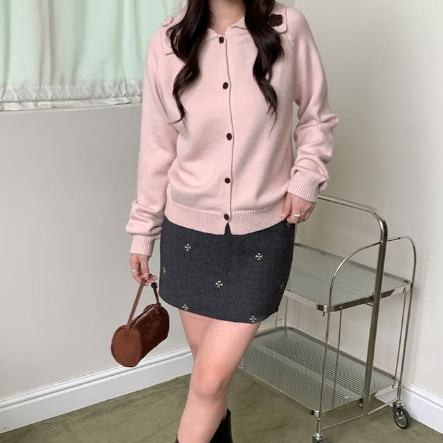 Trendycas-Collared Plain Button Up Cardigan