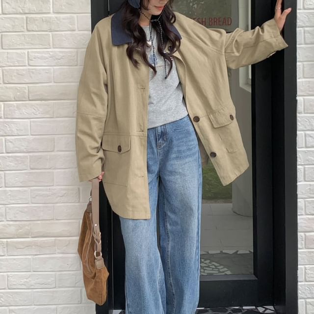 Trendycas-Contrast Collar Button Barn Jacket