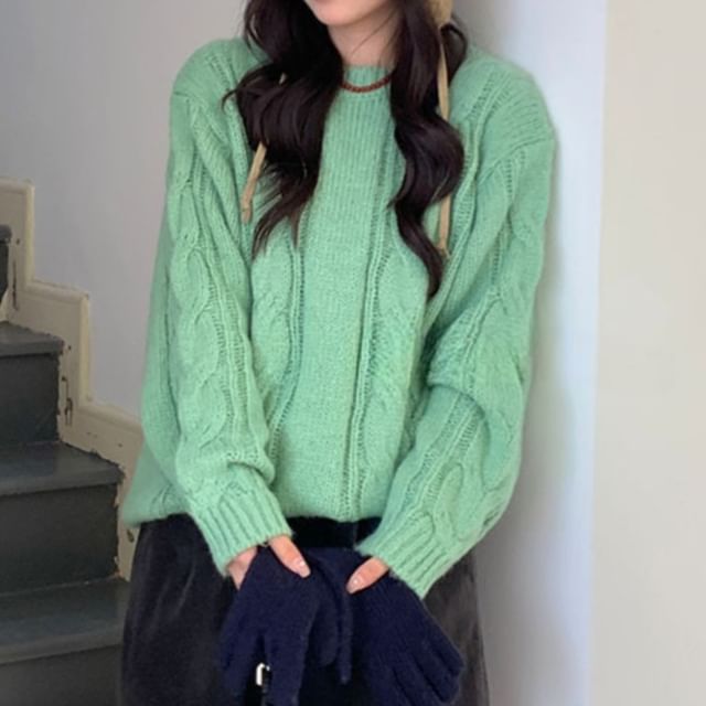 Trendycas-Crew Neck Plain Cable Knit Sweater