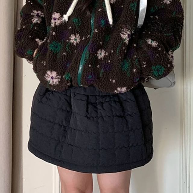 Trendycas-Elastic Waist Plain Quilted Mini A-Line Skirt